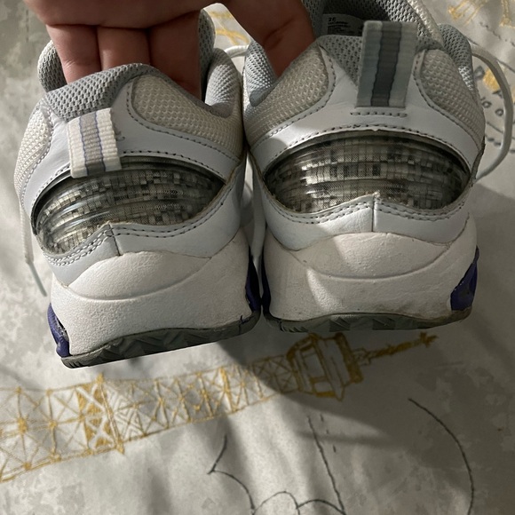 New Balance 806 - Picture 4 of 9